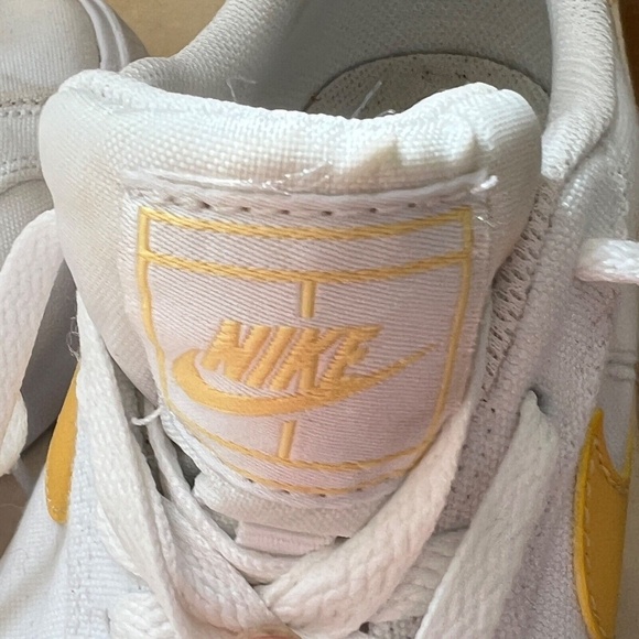 Nike Court Royale Sneakers White Yellow Swish 7.5 Low Top CD5405-102 Dated 11/19 - Picture 6 of 8